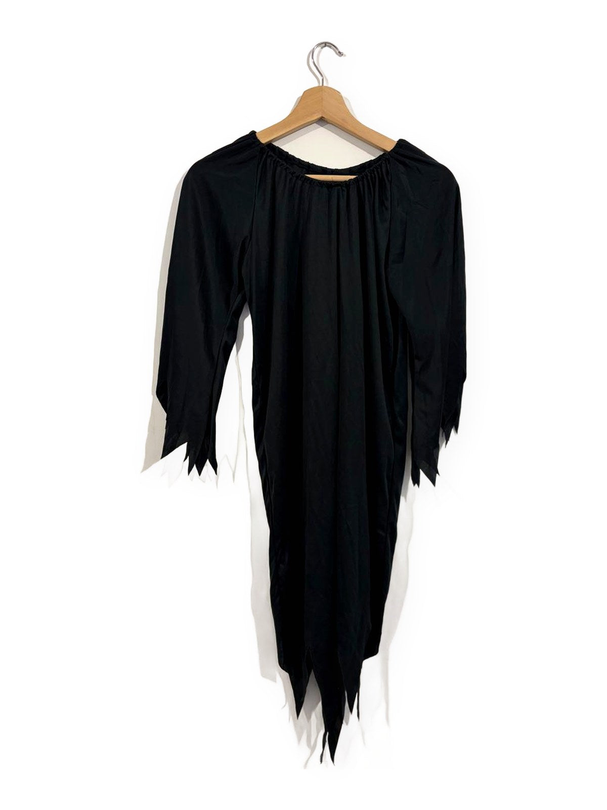 Vestido bruja negro con puntas